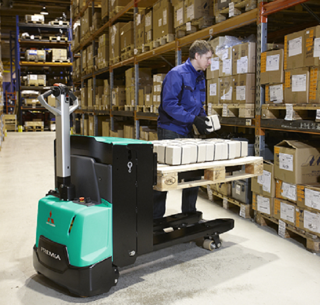 Location courte durée de transpalette électrique Mitsubishi - 2000 kg Premia ES PBP20N2E - intérieur, allées étroites_2