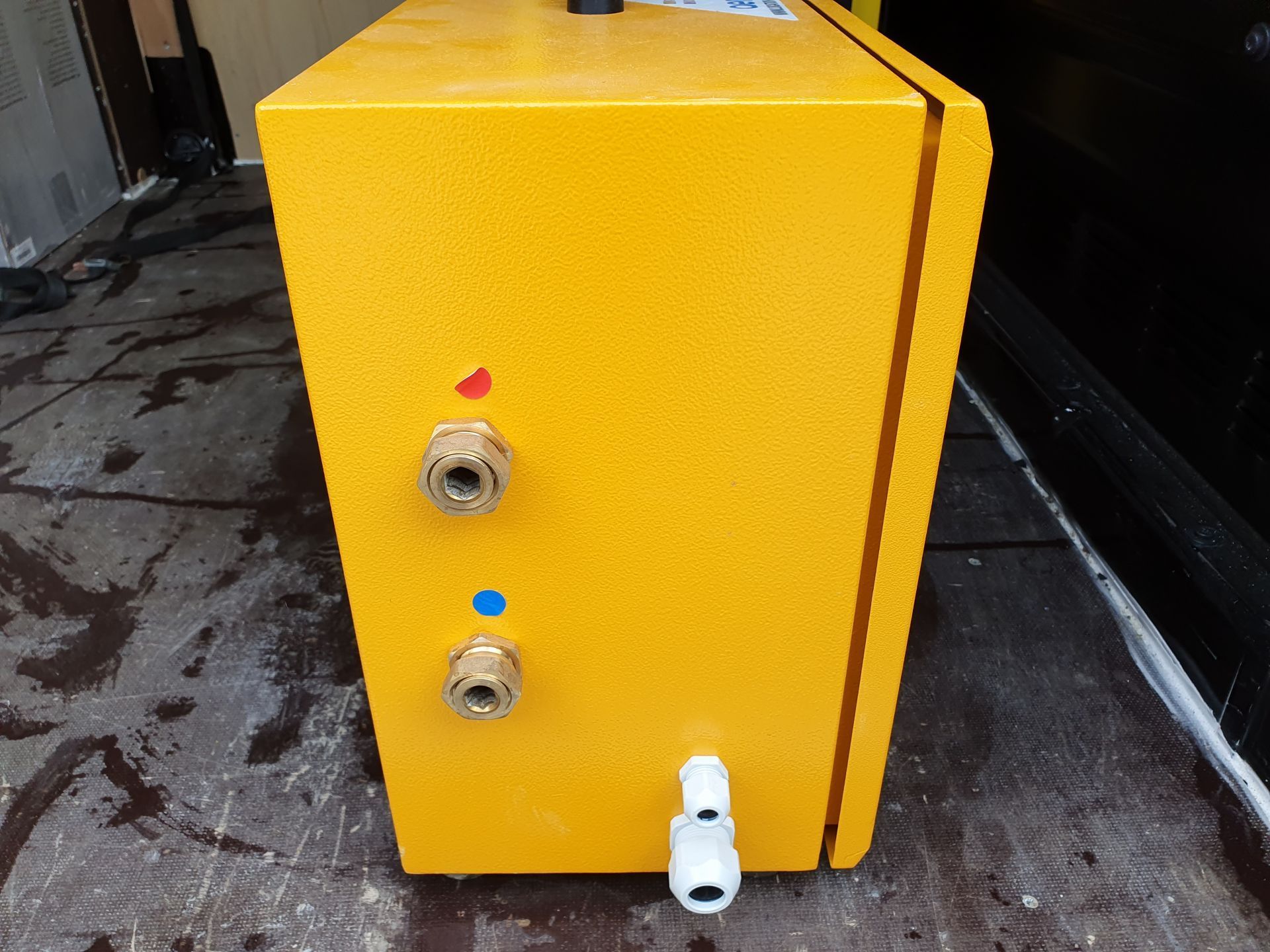 Location module chauffant électrique pour séchage de chape dans le btp_2