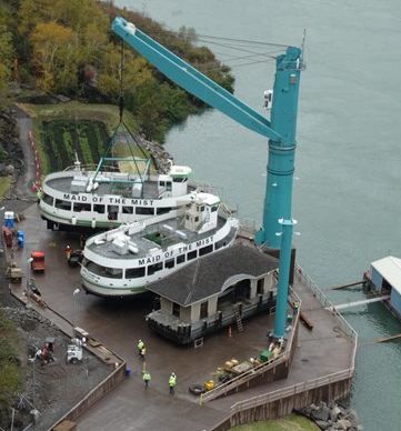 FCC 320R grue portuaire fixe - Liebherr - capacité de charge maximale de 200 tonnes - portée de 24 m_2