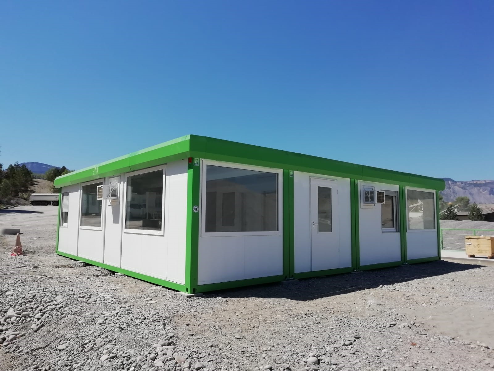 Bungalow bureau de chantier - Location et vente - Toutes dimensions disponibles de 1 à 20 unités jumelées ou non_2