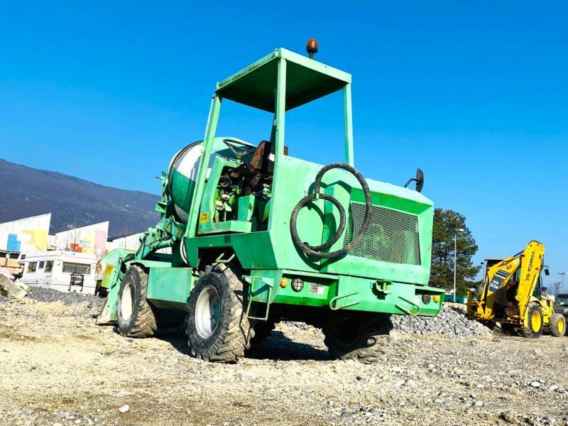 MERLO Auto bétonnière DBM 2500_2