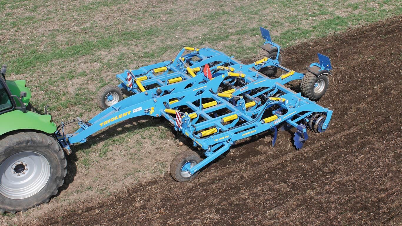 Triolent ps - cultivateur agricole - farmet a.S - largeur de travail	4700 à 7900 mm_2