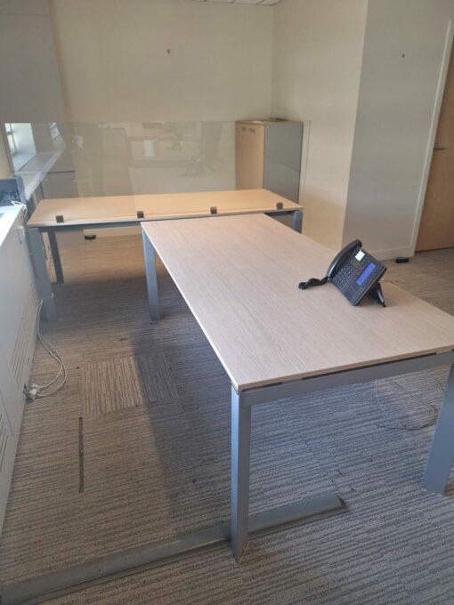 Bureau open space - structure en U d'occasion - ergonomique et design contemporain_2