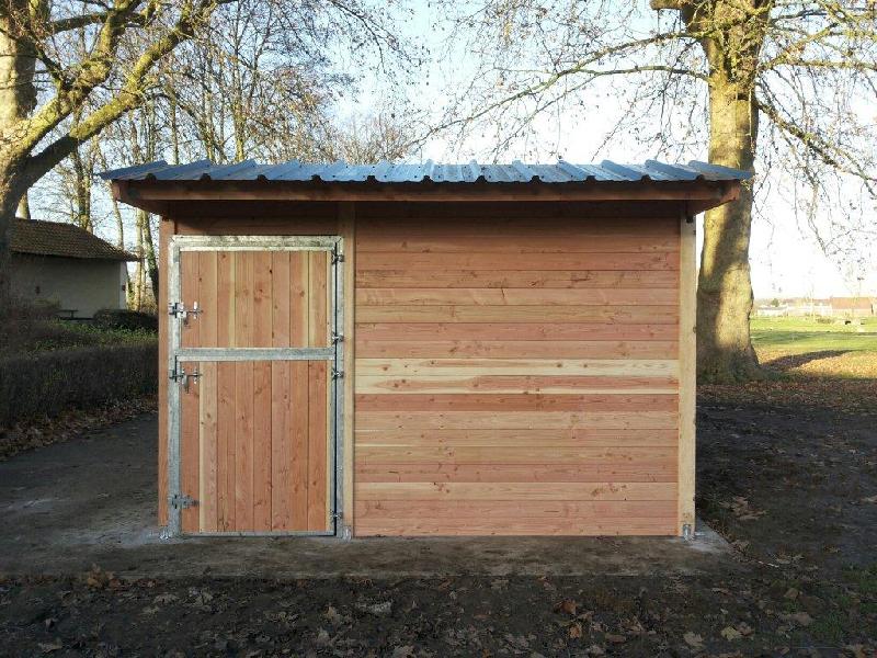 Box individuel pour cheval en bois Douglas - BOX001 - personnalisable avec huisserie galvanisée_2