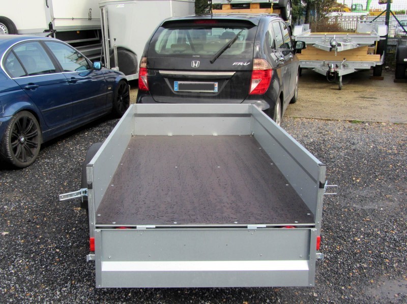 Remorque sans frein très légère idéale pour partir en vacances et pour les petits bricolages de la maison - humbaur - steely 1260_2