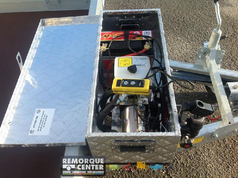 Remorque plateau MECANOREM - RPMS 1602 F - PTAC 2200 Kg - 2 essieux freinés - 367 x 190 cm - Référence HKT-2.5X1.5_2
