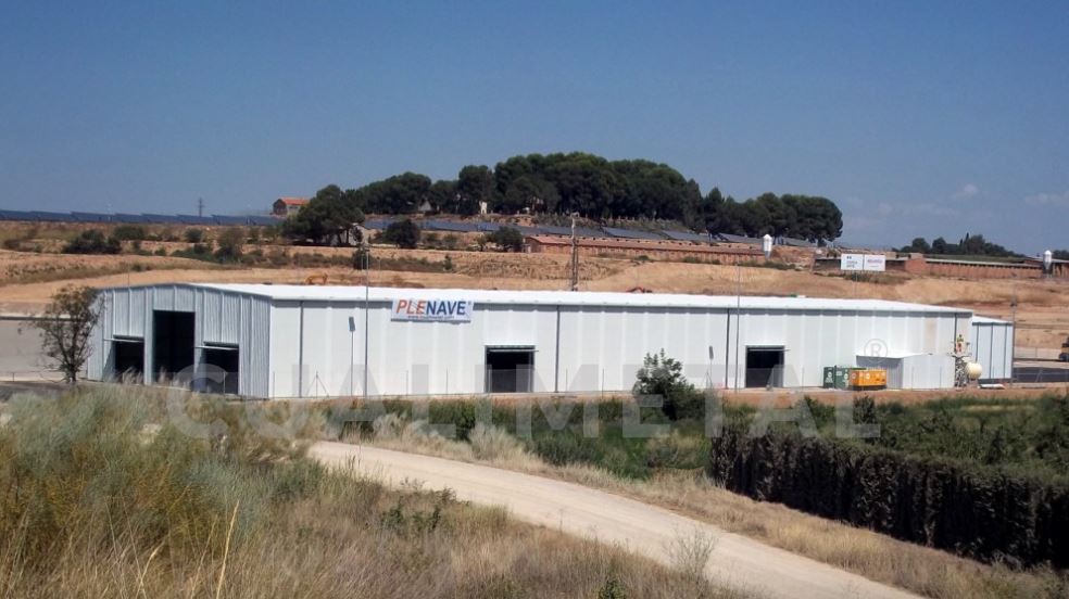 Bâtiment métallique démontable et pliable en kit Plenave 24.7 - structure modulaire pour entrepôt industriel_2