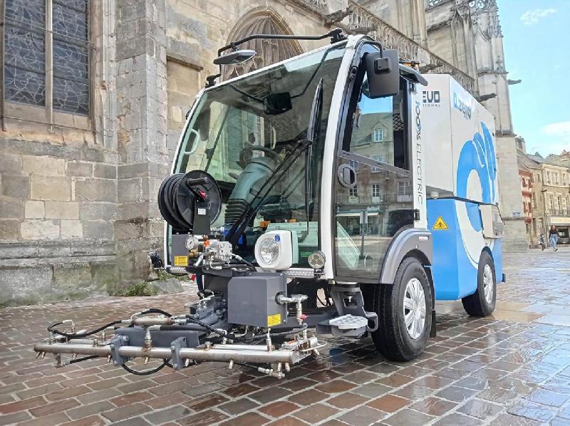 Laveuse de voirie électrique D-ZERO HYDRO CMAR avec cuve en inox de 1500 litres - Autonomie supérieure à 8 heures_2