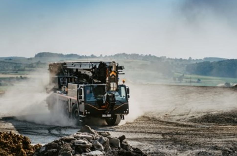 Ltm 1110-5.1 grues automotrices - liebherr - capacité de charge max 110 t_2