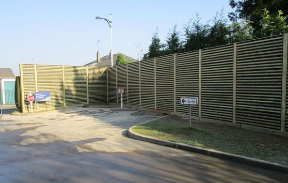 Mur anti-bruit en panneau bois - Panneau LEA bois - traitement autoclave classe 4 - équipements variés_2