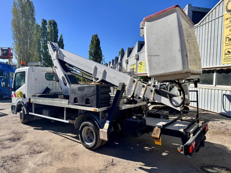 Nissan Cabstar 35.12 NT400_2