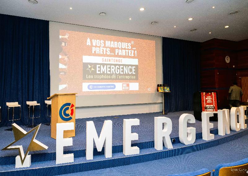 Lettres et mots en polystyrène - Peint sur toutes les faces (Fabrication en 7 jours ouvrés + Livraison), Orange_2