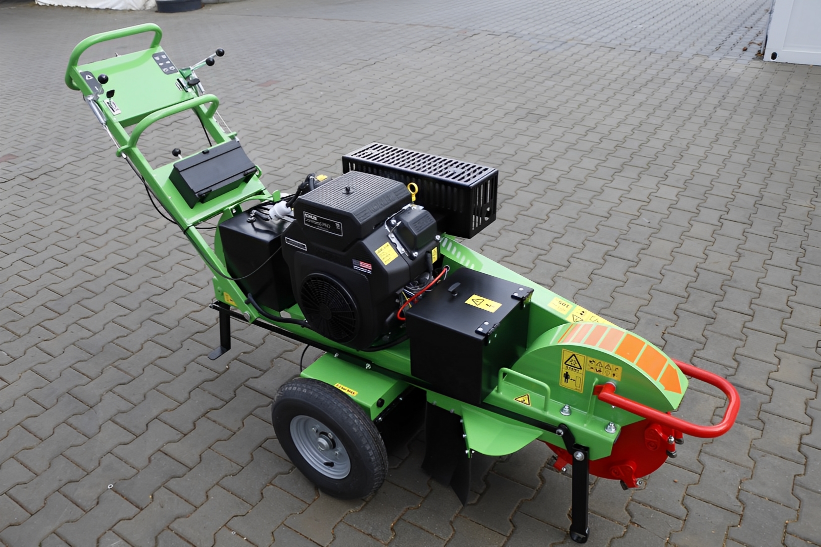 F 460/18 - rogneuse de souches - laski - puissance 0,28 m³/hr_2