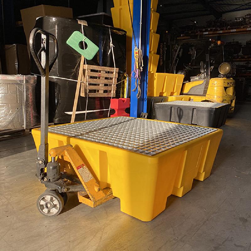 Lot de 5 bacs de rétention pour 4 fûts standard en PEHD - 475L - avec caillebotis en acier galvanisé_2