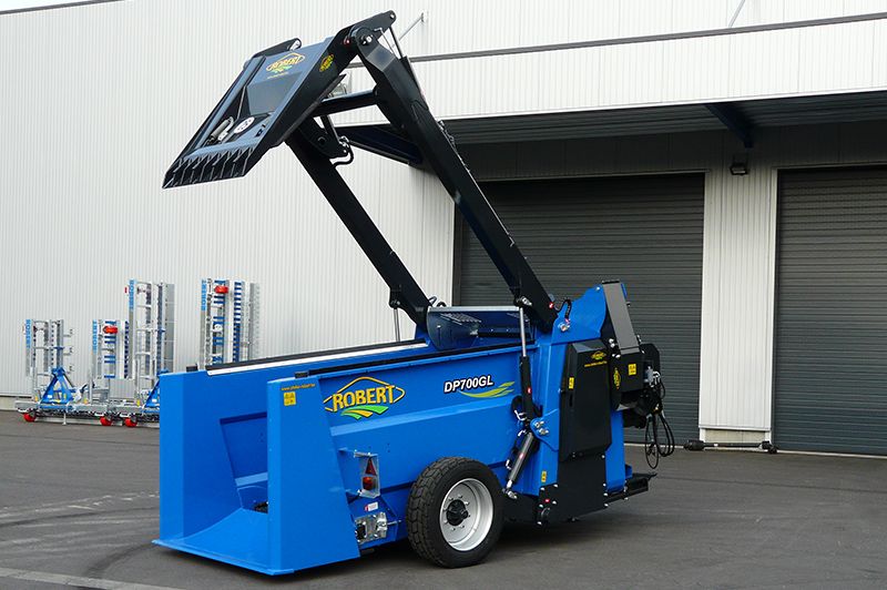 Pailleuse agricole traînée - Atelier Robert SA - 7 m3 - Paillage adaptable tous types d'ensilage, balles rondes et rectangulaires_2