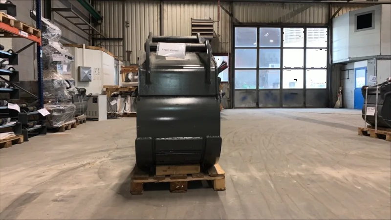 Godet de creuse Egli ETL 280-800 - OilQuick OQ 70 - 800 mm - 800 kg - Hardox 450/500_2