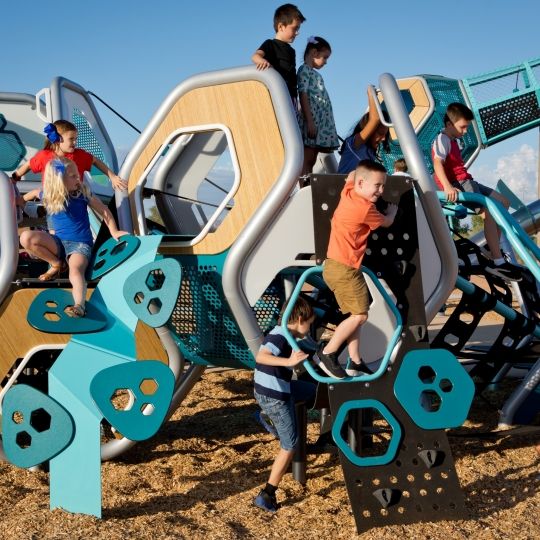 Structure pour aire de jeux IP - Urbadis - Résistance à la tension 3.866,88 kg/cm² - arcs en acier galvanisé et câbles renforcés_2