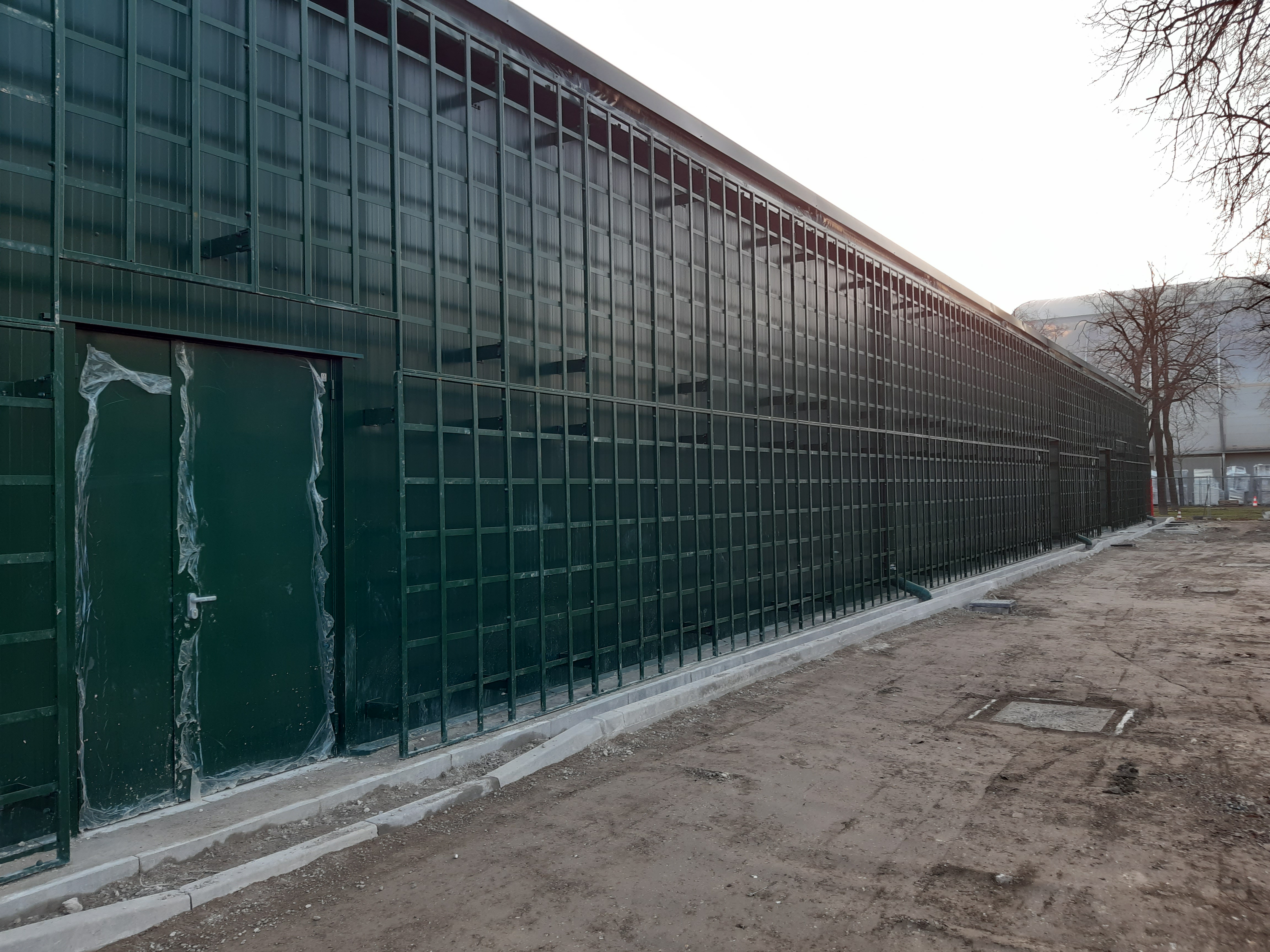 Treillis de végétalisation - structures métalliques pour bâtiments industriels et entrepôts logistiques_2