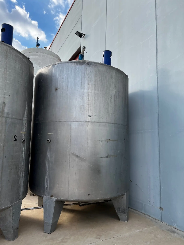 Cuve en acier inoxydable d'occasion 14 000 litres_95 - référence : e7350_2