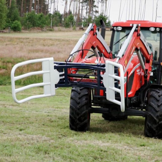 Matériel agricole pour balles de foin avec grande ouverture