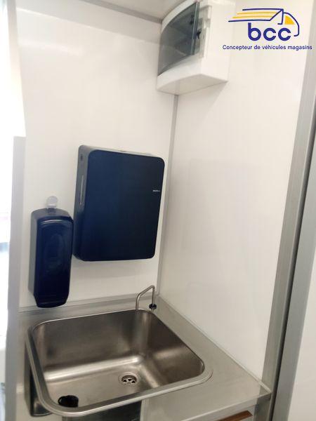 Camion d'occasion Friterie Renault Master – Foodtruck 4m20 tout équipé – Vitrine extérieure + Froid + Cuisson -1124_2