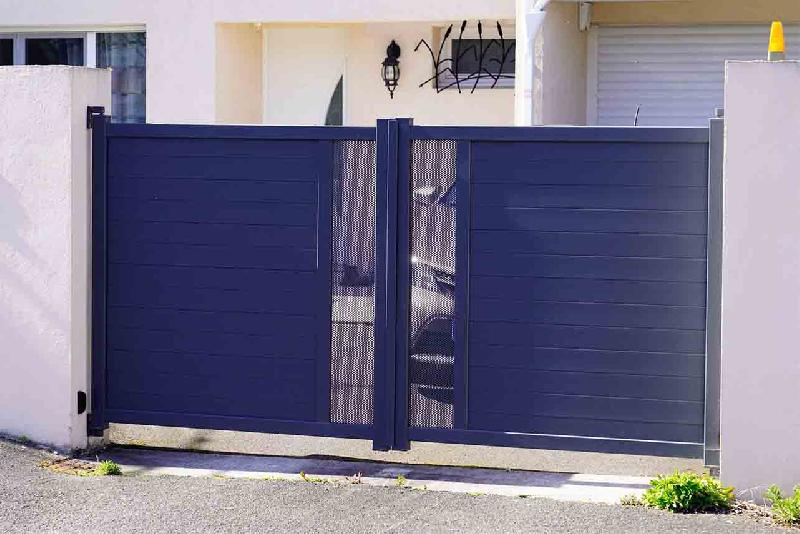 Portail battant perforé - 3250 / 1800_2