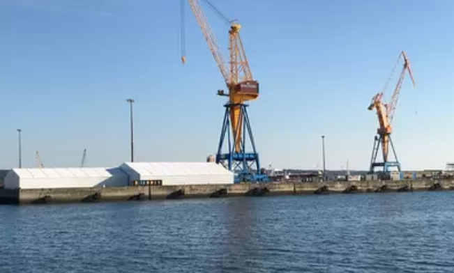 Hangar portuaire démontable, installée directement sur votre site en seulement quelques semaines_2