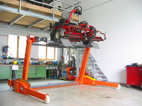 Pont élévateur mobile FA-TORO - 2,75 t / 2,3 m - électro-hydraulique, rampes d'accès et bras télescopiques_2