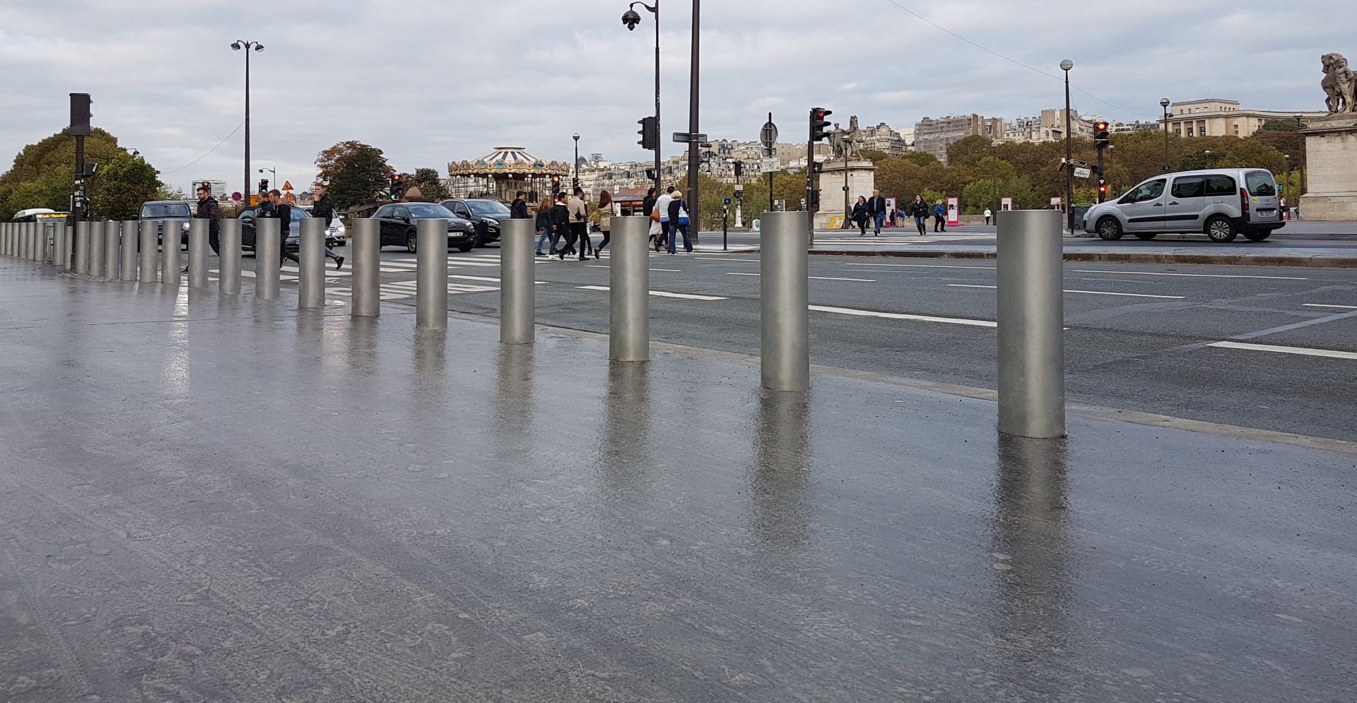 Borne fixe anti-véhicules bélier en acier - Ø250 mm - Hauteur 1000 mm - Résistance 7,2t à 80 km/h - F25-100C80_2