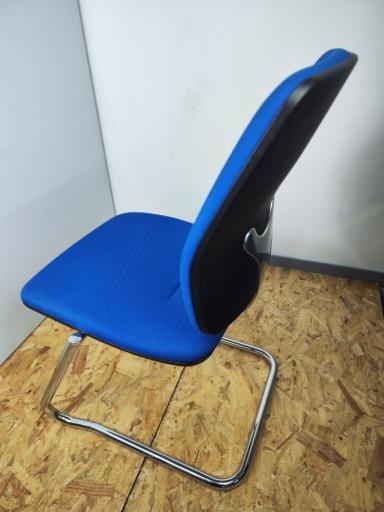 Chaise visiteur Luge Early Bird Sedus d'occasion - moderne, confortable, base en acier chromé, dossier en tissu_2