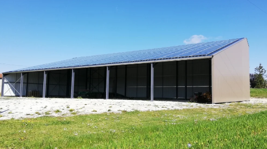 Hangar photovoltaïque agricole sur-mesure à moindre coût -Arkolia_2
