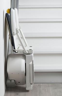 Monte-escalier droit - design ergonomique et discret, intérieur et extérieur -  Otolift Jade Onyx_2