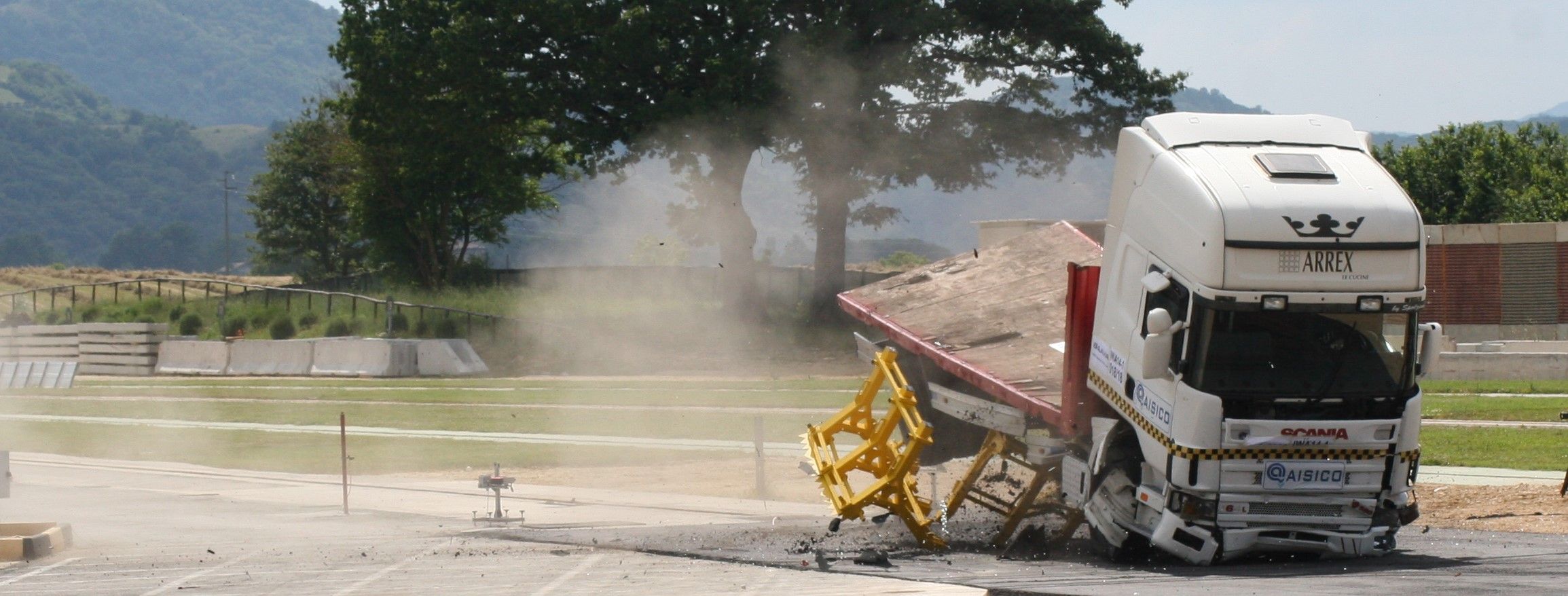 Barrière de protection fabriquée en France pour sécurité optimale contre les attaques de véhicules
