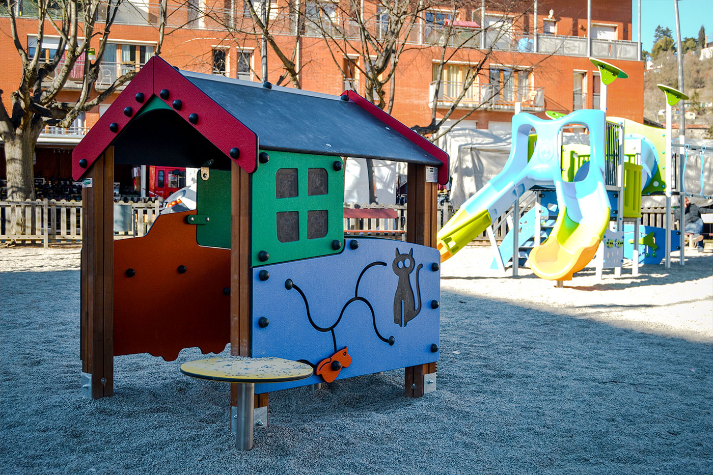 Équipement pour aires de jeux Vila JEDU01 - collection EDUCA - structure en bois lamellé et panneaux ECOPLAY_2