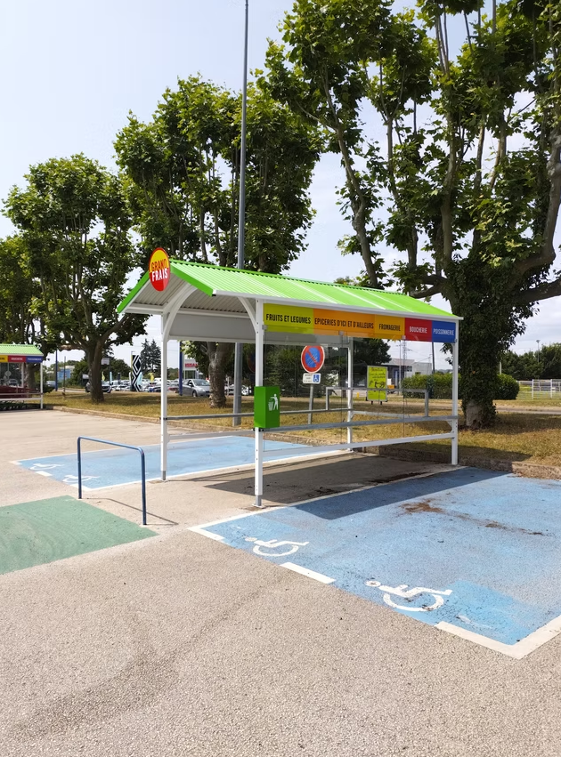 Abri pour chariot avec toiture à doubles pentes - Profondeur 2330mm x l4350mm x h2555mm - GF 2 - Le temple du mobilier_2