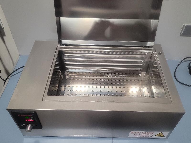 Bain-marie de laboratoire MEMMERT WNE 45 - 45 litres_2