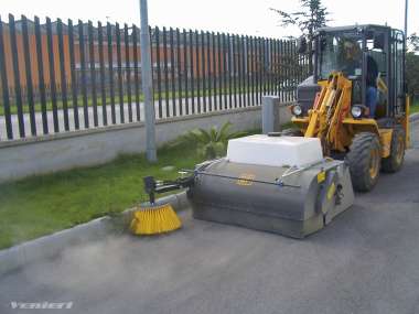 Tractopelle VF 1.33 B Venieri - 20 Km/H, 52 CV, profondeur d'excavation 2.75 à 3.25 m_2