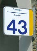 Signalétique intérieure sur mesure - Application sur tous types de matériaux_2