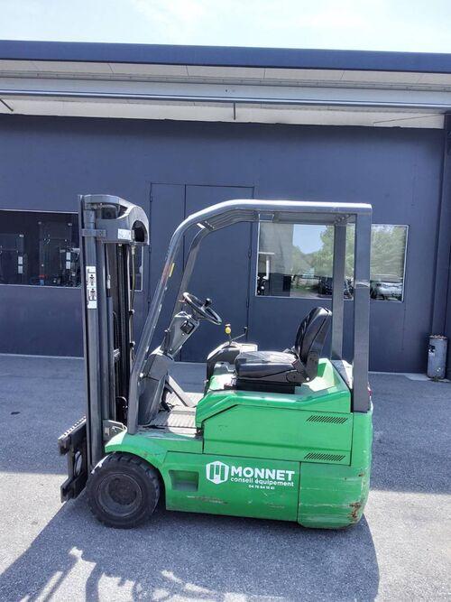 Chariot élévateur électrique Fiat EU315 532 - disponible en occasion et en location de courte à longue durée_2