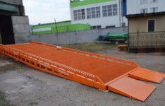 AUSBAU sous commande - Rampe de quai mobile - AV-EXIM - capacité de charge 6 à 12 tonnes, modèles PRO, SRT, ECO, NRW, LNG_2