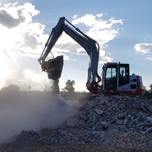 Godet concasseur BF60.1 S4 - pour pelles hydrauliques 10-18 tonnes, capacité 0.55 m³_3