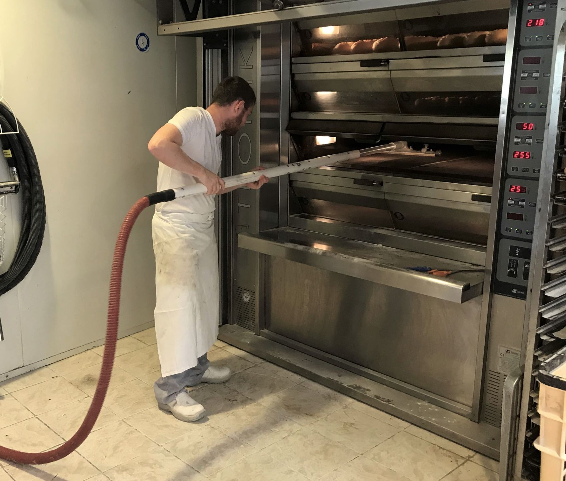 Aspirateur boulangerie - spécial farines et four, compact et mobile avec 2 moteurs monophasés 230V_2