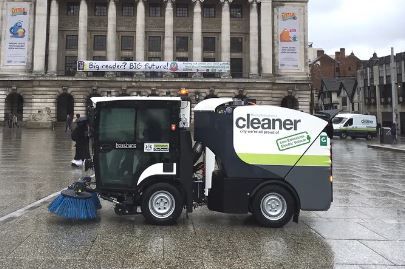 Urban-Sweeper S2.0 - Balayeuse électrique de voirie Boschung - Batterie lithium-ion 54,4 kWh avec technologie avancée_2