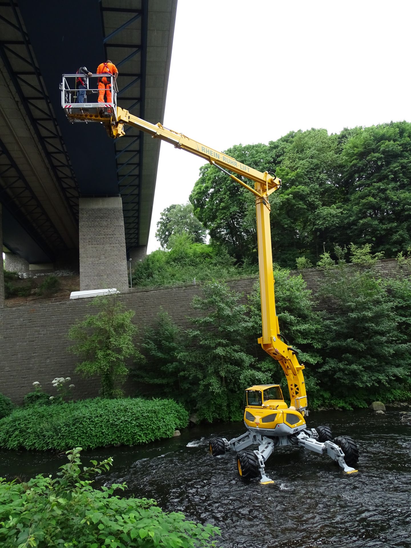 Nacelle compacte PUMA 42GTX adaptée aux zones difficiles d'accès