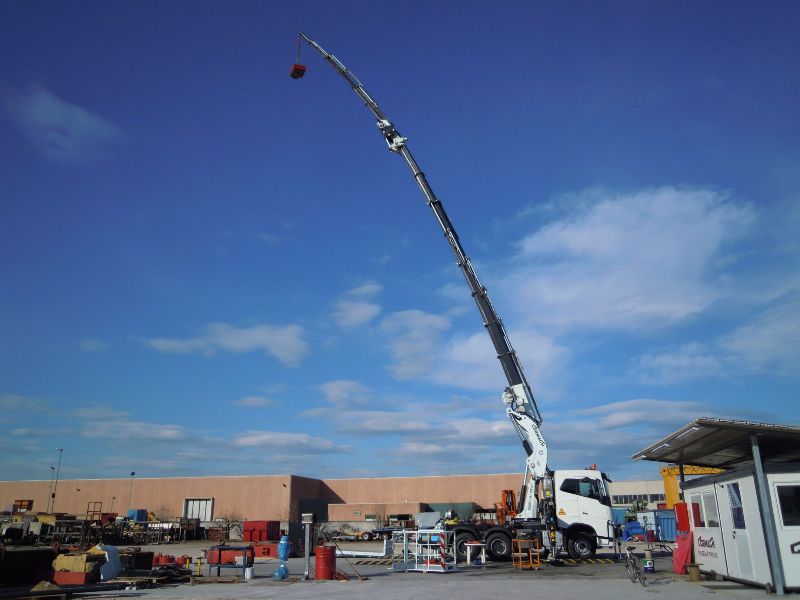 Série 95000 E HP - E2 - Grue auxiliaire Cormach - Pression 330 bar - Capacité 22500 kg_2