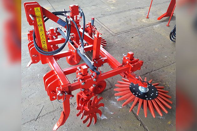 Kr2.26 adapté pour chausser ou déchausser les vignes