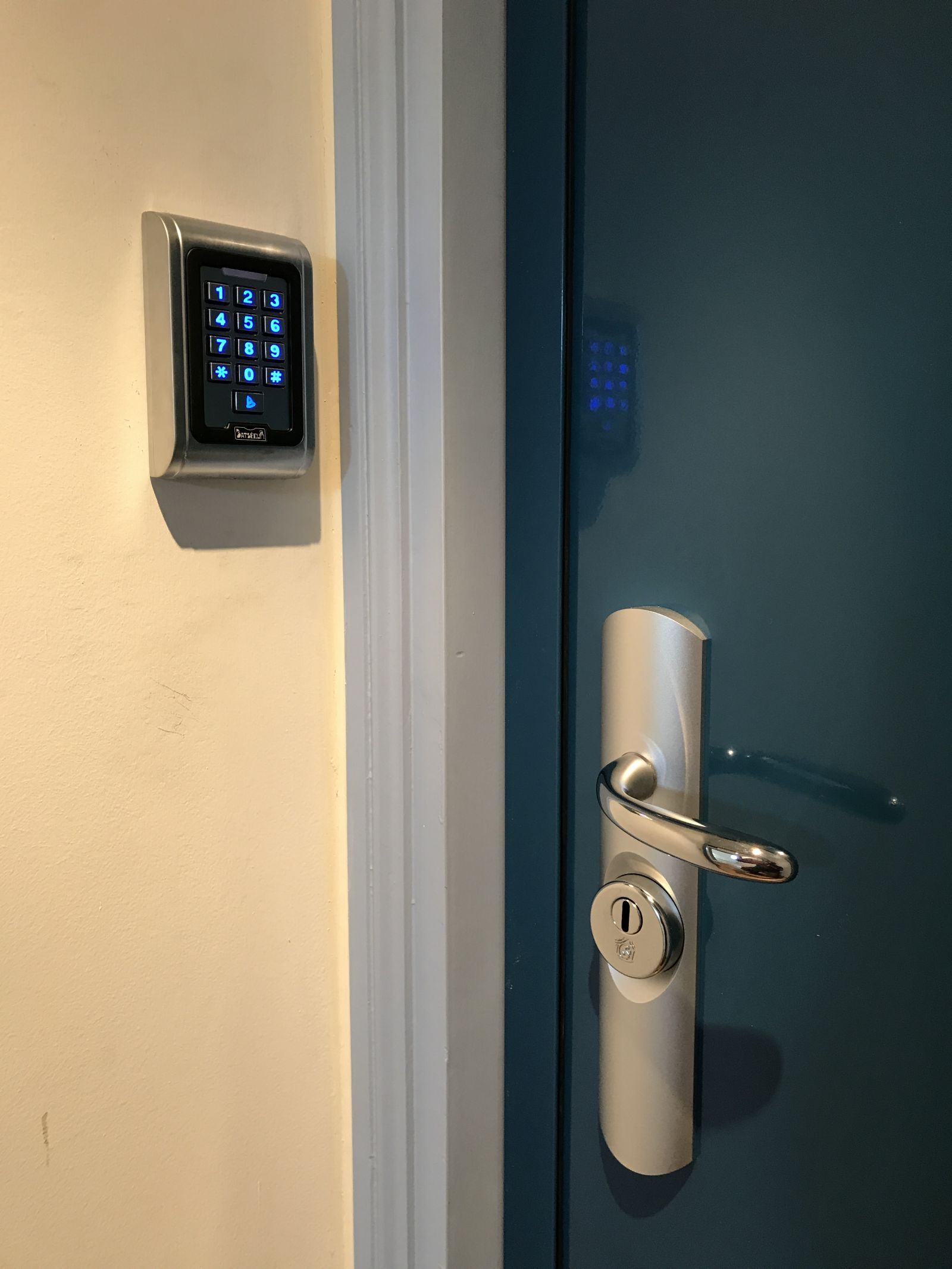 Portes blindées sur mesure pour locaux professionnels sensibles