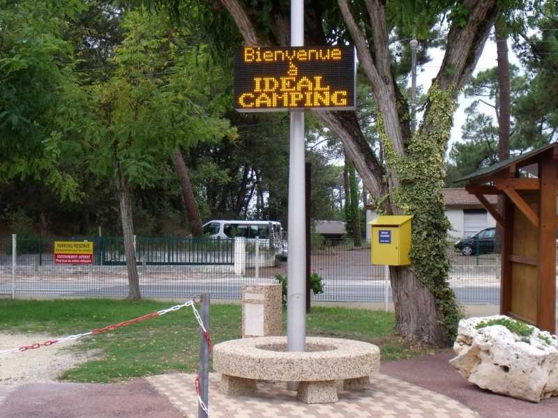 Journal lumineux sur mesure, idéal pour une communication dynamique des communes, entreprises et commerces - OUEST ENSEIGNES_3