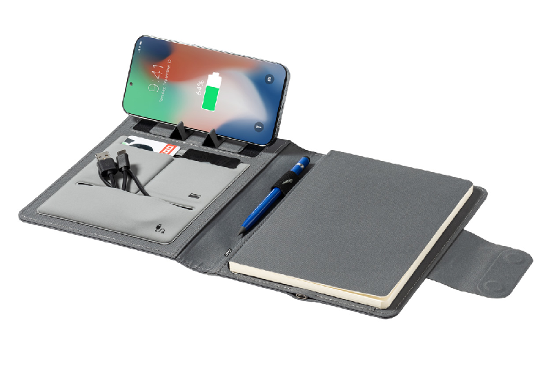 Porte-documents RPET - Format A5 avec bloc-notes, chargeur magnétique 10W, powerbank 5000 mAh et support téléphone_2