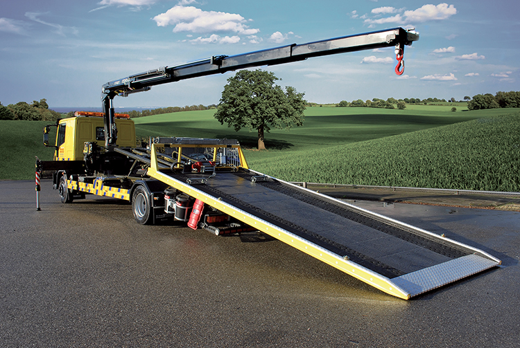 Grue auxiliaire Fassi F130AT - capacité de levage 12,3 tm - bras hydraulique 10,05 m_2